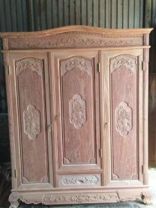 Tủ áo gỗ hương đá